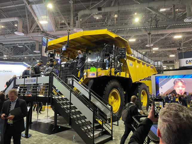 Caterpillar CAT 777 Dump Truck CES 2023