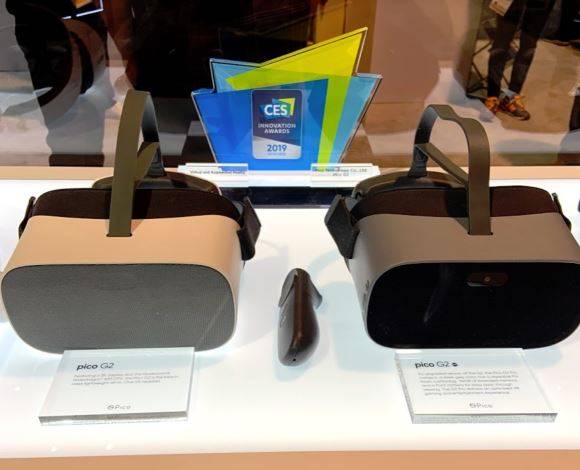VR goggles at CES